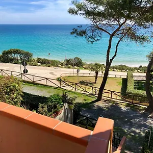 Ferienhaus Casa Turchese, Sea View Beachfront, Santa Margherita di Pula