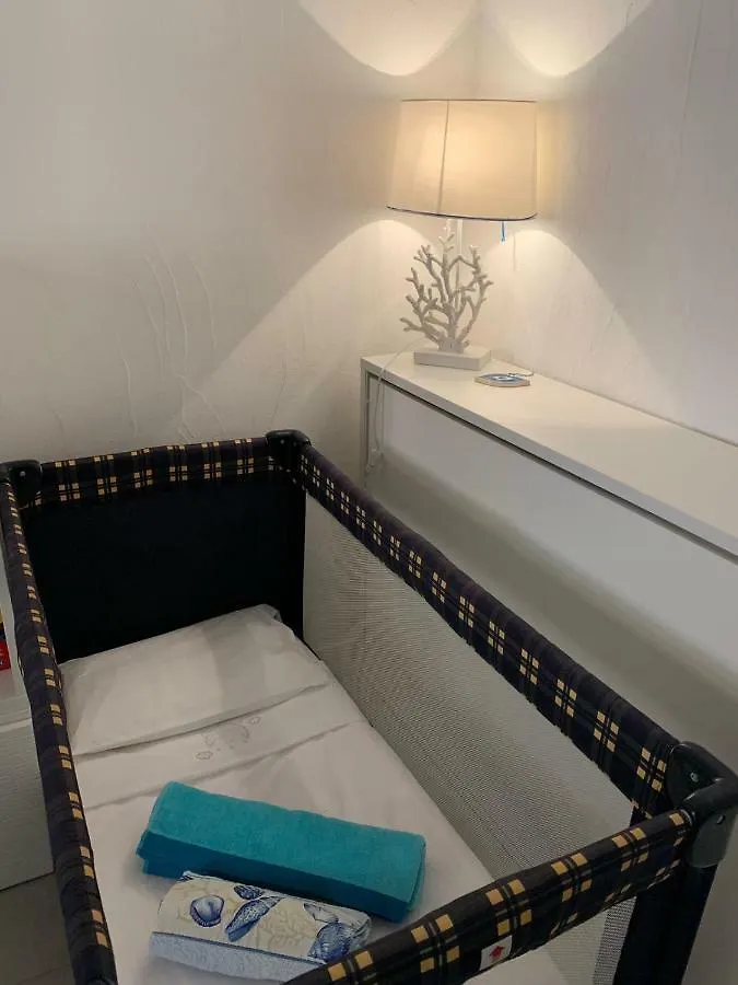 Free Beach Holiday Home Monte Nai Italien